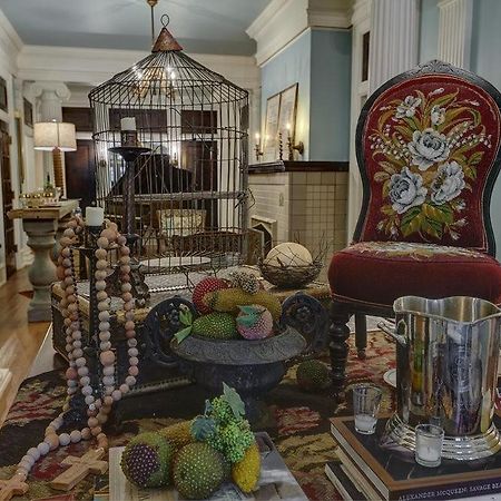 The English Merchant'S Inn Waxahachie Bagian luar foto