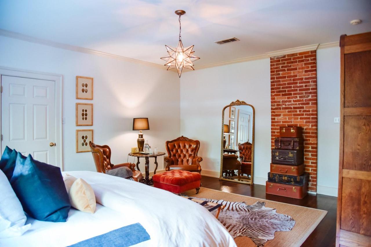 The English Merchant'S Inn Waxahachie Ruang foto