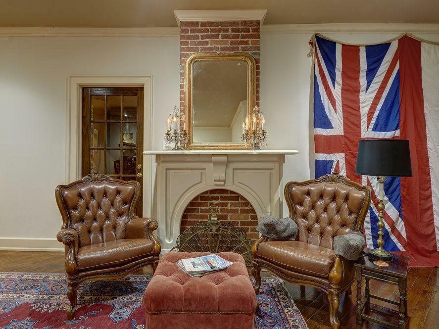 The English Merchant'S Inn Waxahachie Bagian luar foto
